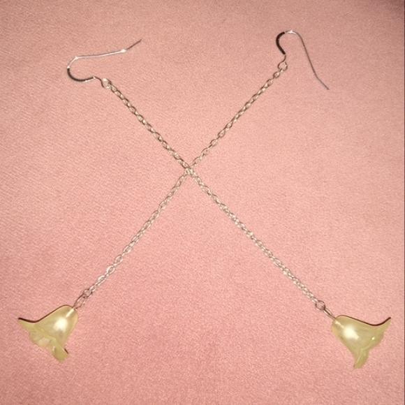 Solid 925 Sterling Silver Ear Wires Pale Green Flower Earrings Long Chain Dangle - Picture 4 of 6